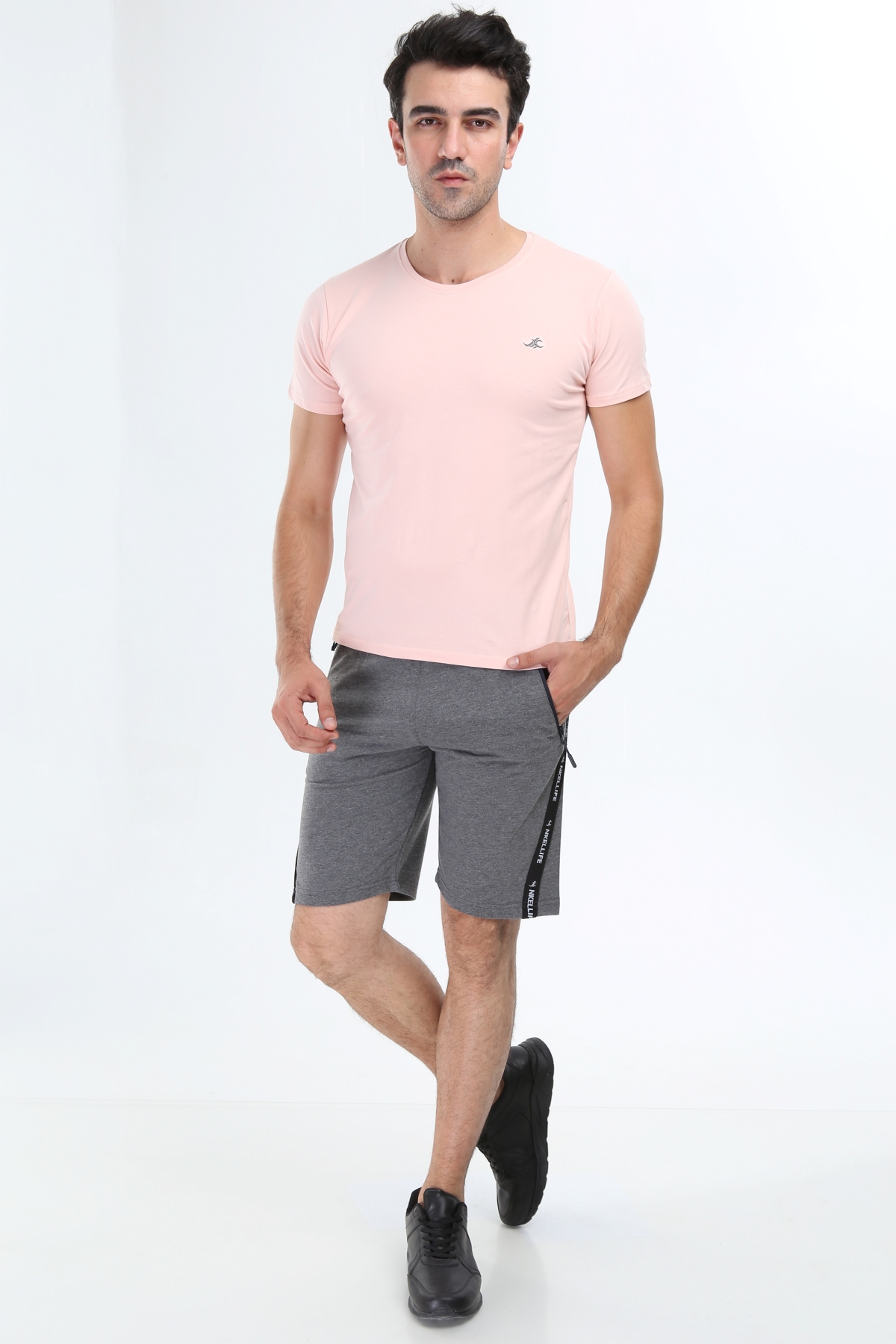 Pembe T-Shirt